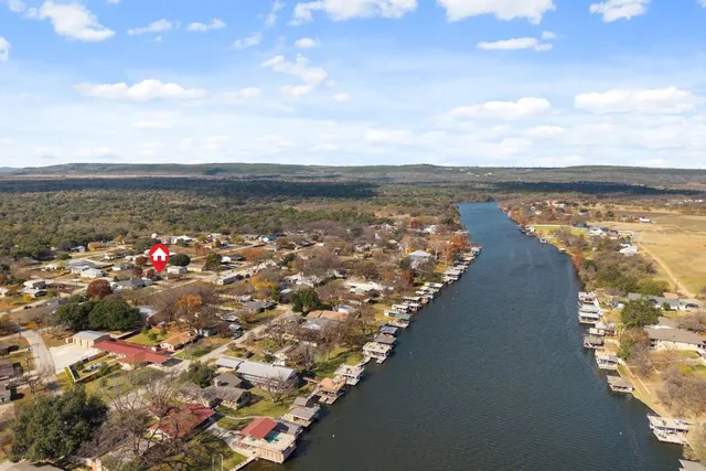 $350,000 | 143 Boulder Drive, Kingsland, TX 78639