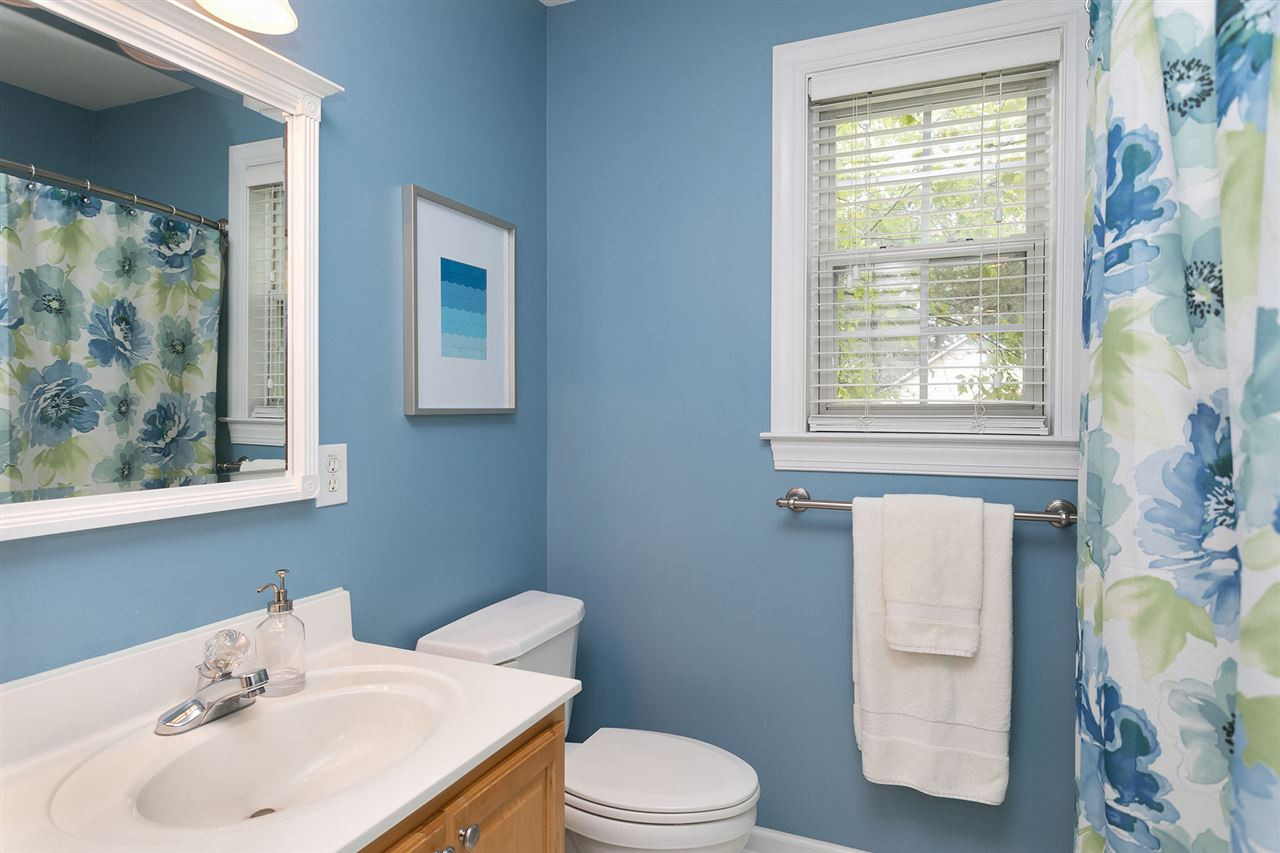 1813 Foxbrook Drive Raleigh, NC 27603 - Photo 17 of 23 Secondary Bathroom