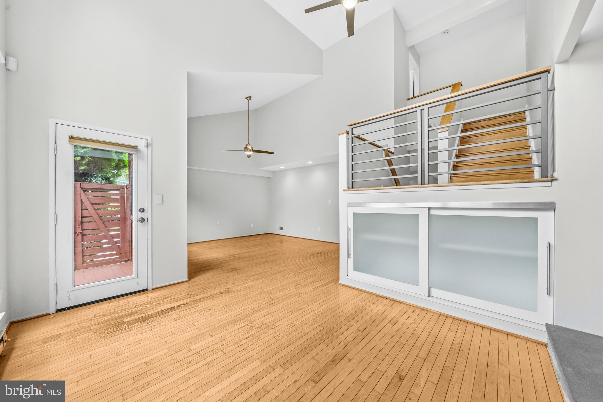 2105 South Bay Lane Reston, VA 20191 - Photo 29 of 71