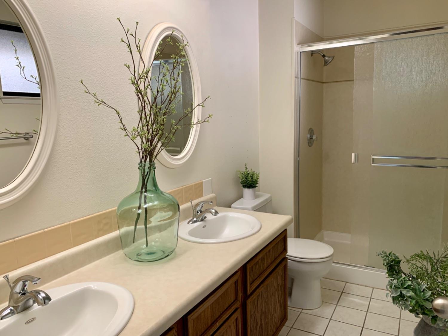 539 West Parlier Avenue, Unit 3 Reedley, CA 93654 - Photo 16 of 22 Gallery Image 16