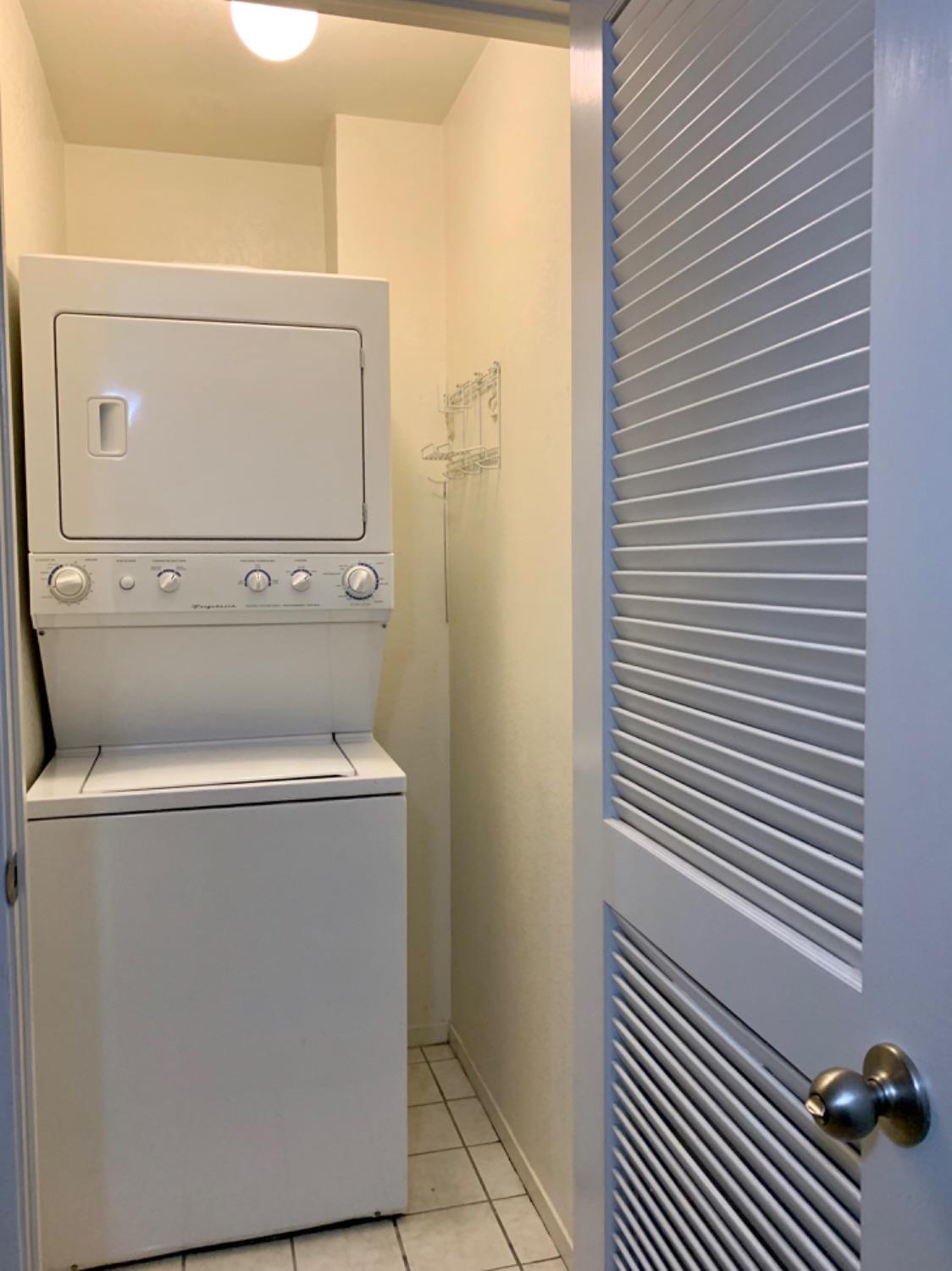 539 West Parlier Avenue, Unit 3 Reedley, CA 93654 - Photo 19 of 22 Gallery Image 19