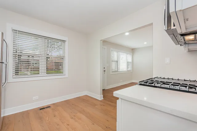 $2,895 | 124 46th Avenue, Bellwood, IL 60104