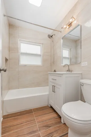 $2,895 | 124 46th Avenue, Bellwood, IL 60104