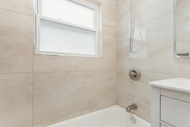 $2,895 | 124 46th Avenue, Bellwood, IL 60104