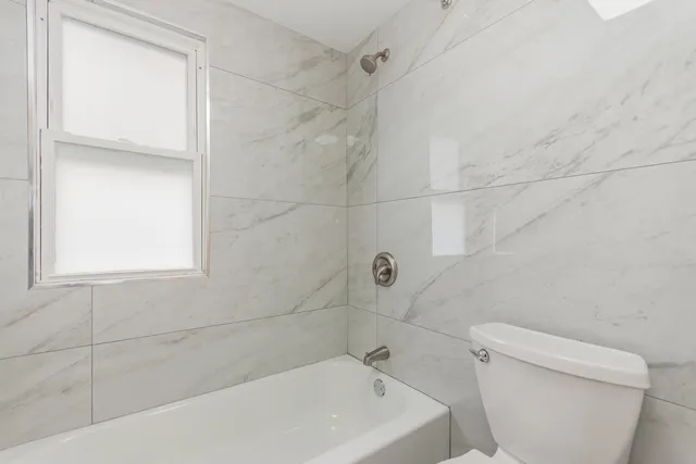 $2,895 | 124 46th Avenue, Bellwood, IL 60104