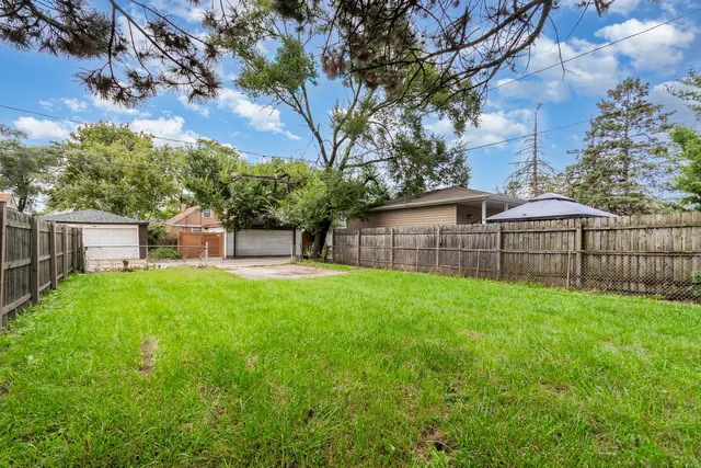 $2,895 | 124 46th Avenue, Bellwood, IL 60104