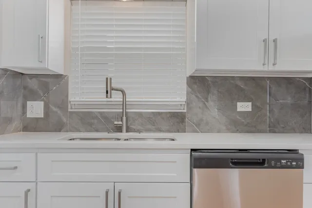 $2,895 | 124 46th Avenue, Bellwood, IL 60104