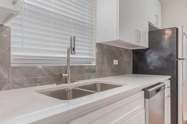 $2,895 | 124 46th Avenue, Bellwood, IL 60104