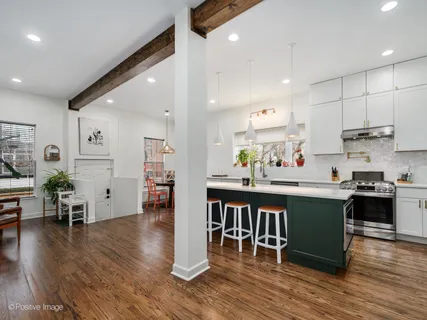 $750,000 | 1445 West Huron Street, Unit 1, Chicago, IL 60642