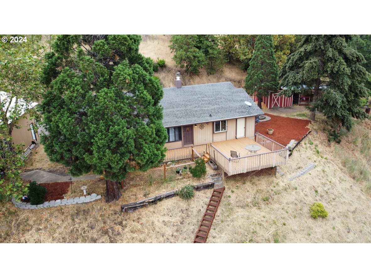 360 Clarks Branch Road Myrtle Creek, OR 97457 - Photo 8 of 48 Gallery Image 8