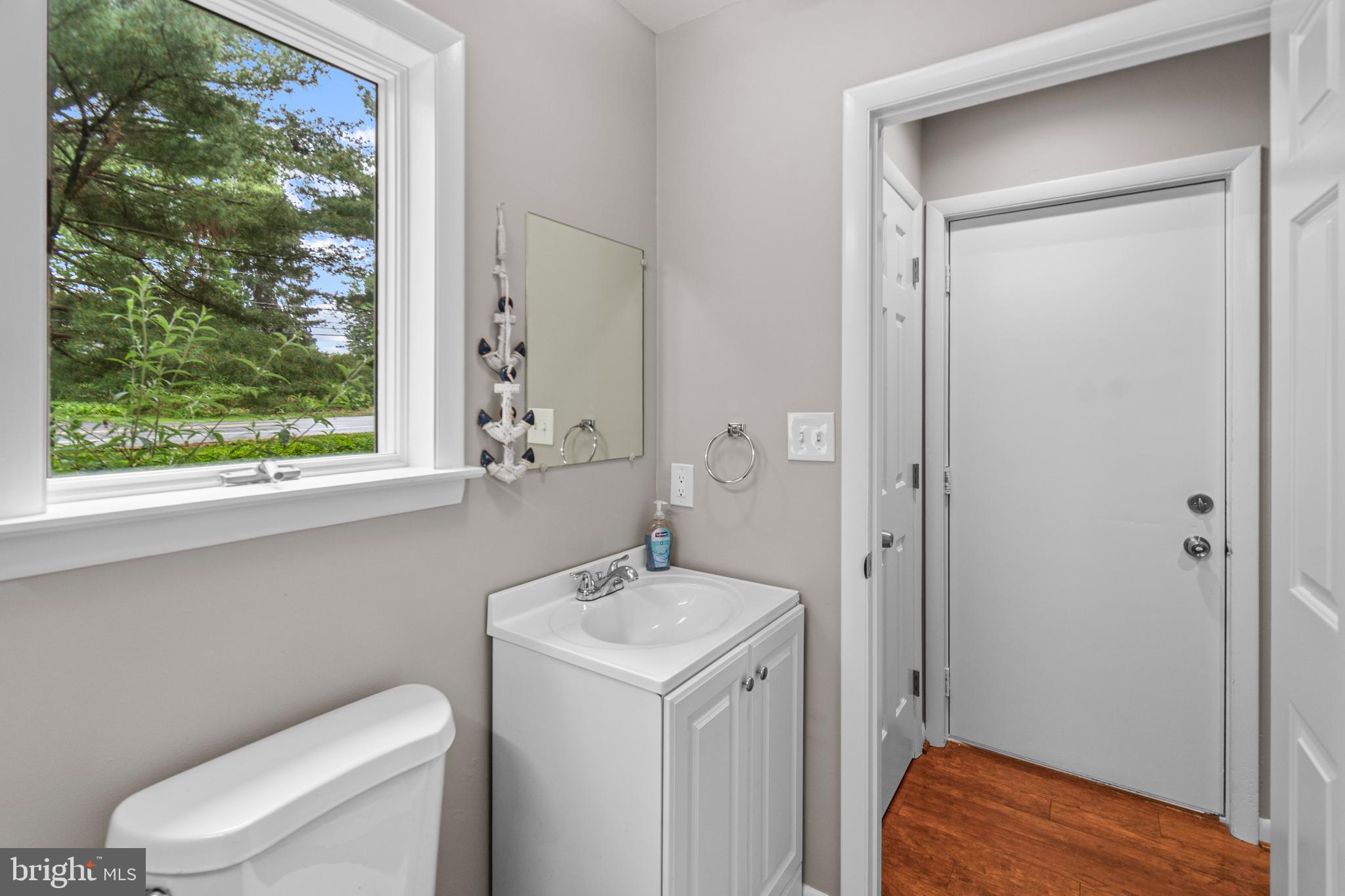 1132 Bay Ridge Road Annapolis, MD 21403 - Photo 31 of 49 Half bath