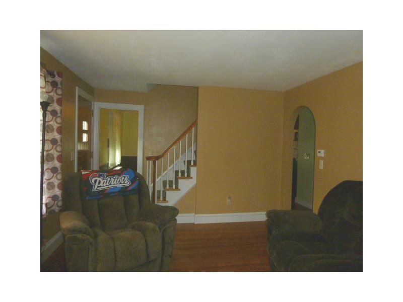 338 Cherry Hill Road Johnston, RI 02919 - Photo 12 of 15 Living Room.