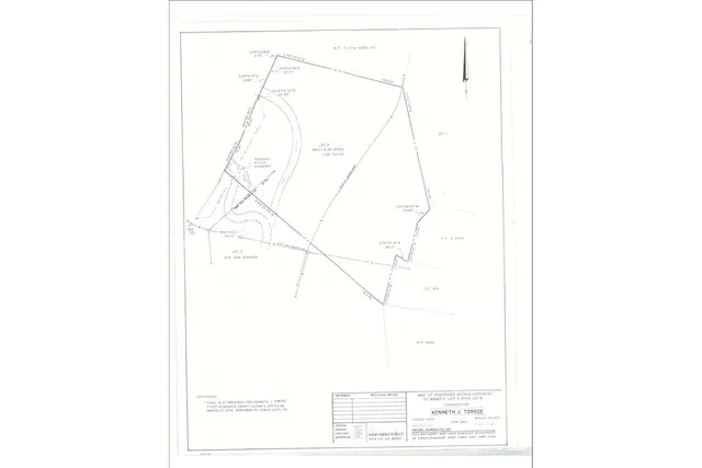 a picture of a room with a wall