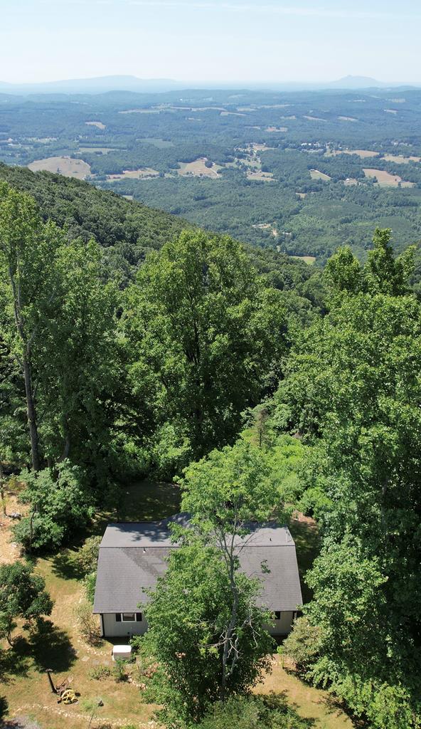 864 Rhododendron Road Hillsville, VA 24343 - Photo 27 of 28 Gallery Image 27