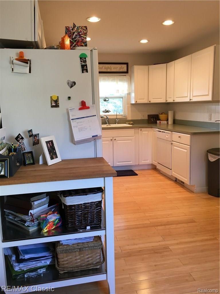 370 North Rochester Road Oakland, MI 48363 - Photo 6 of 26 IMG_2665.JPG