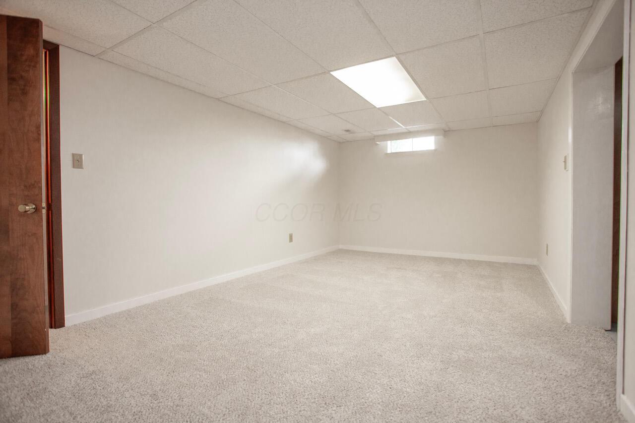 2546 Nottingham Road Columbus, OH 43221 - Photo 28 of 31 Basement rec room