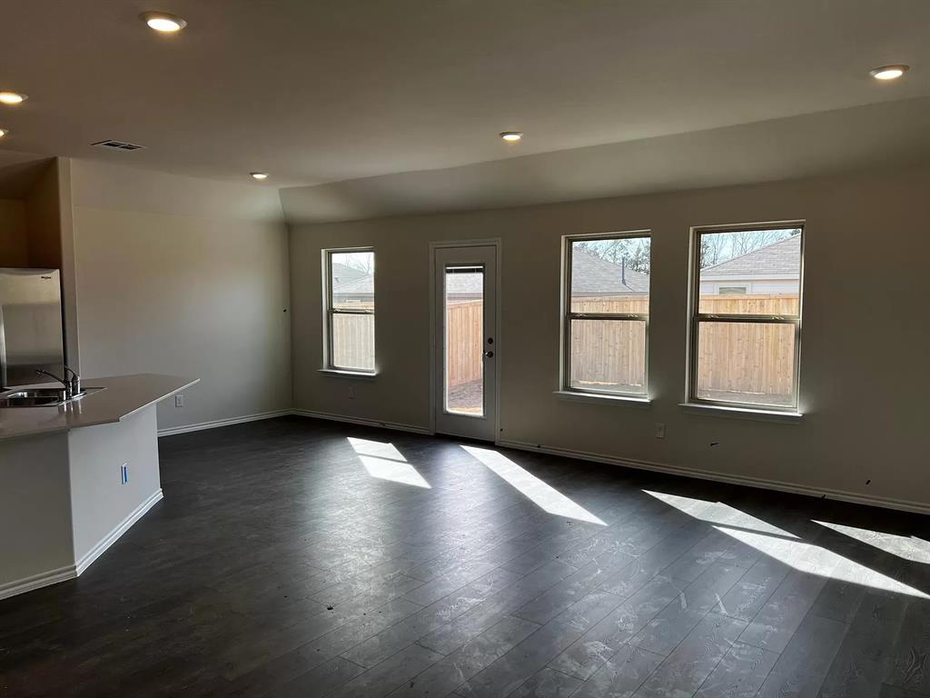 2304 Alamo Road Sherman, TX 75090 - Photo 3 of 22