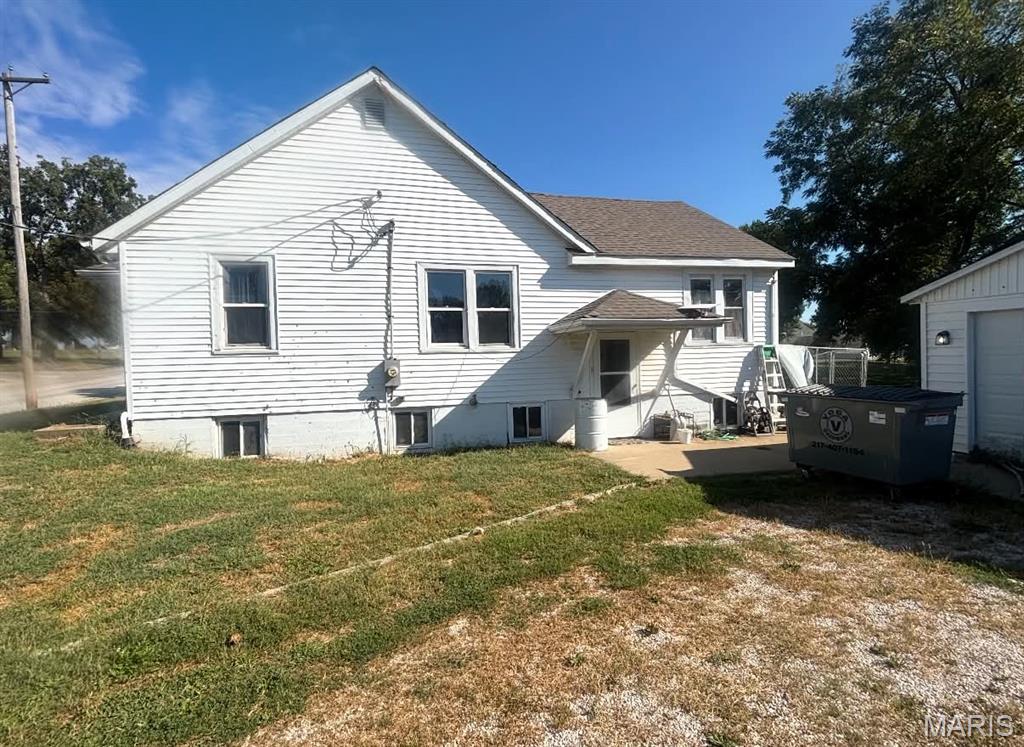 211 Blue Street Milton, IL 62361 - Photo 3 of 13 Gallery Image 3