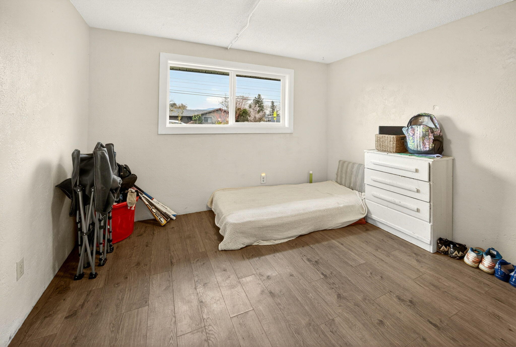 2175 Delta Waters Road Medford, OR 97504 - Photo 14 of 22 bedroom 1