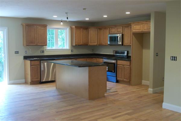 39 Mason Street Hudson, MA 01749 - Photo 4 of 15 Gallery Image 4