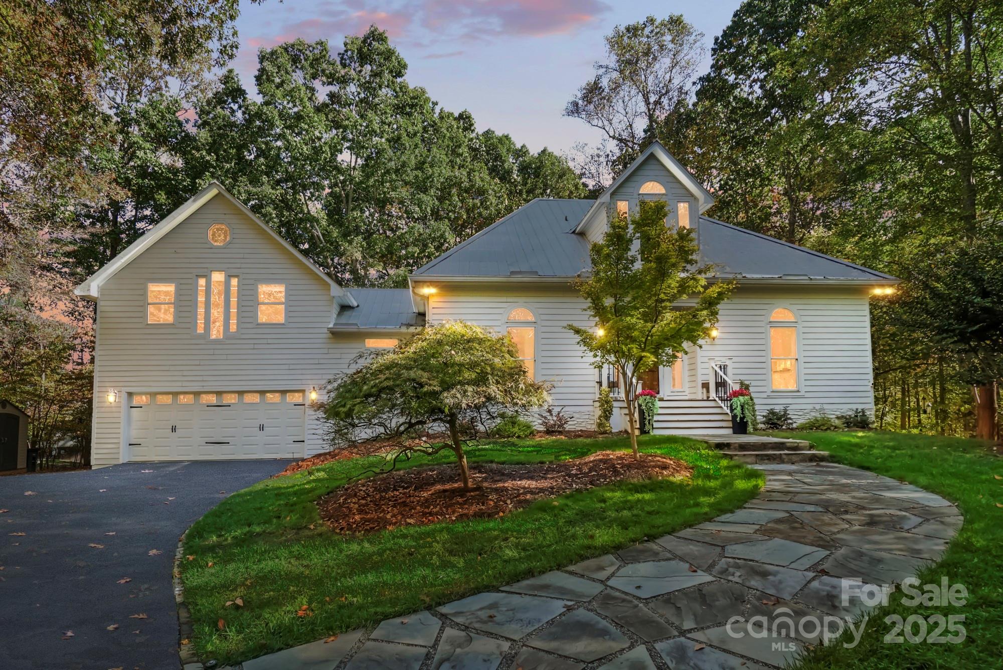 625 Lochaven Road Waxhaw, NC 28173 - Photo 4 of 45 Gallery Image 4