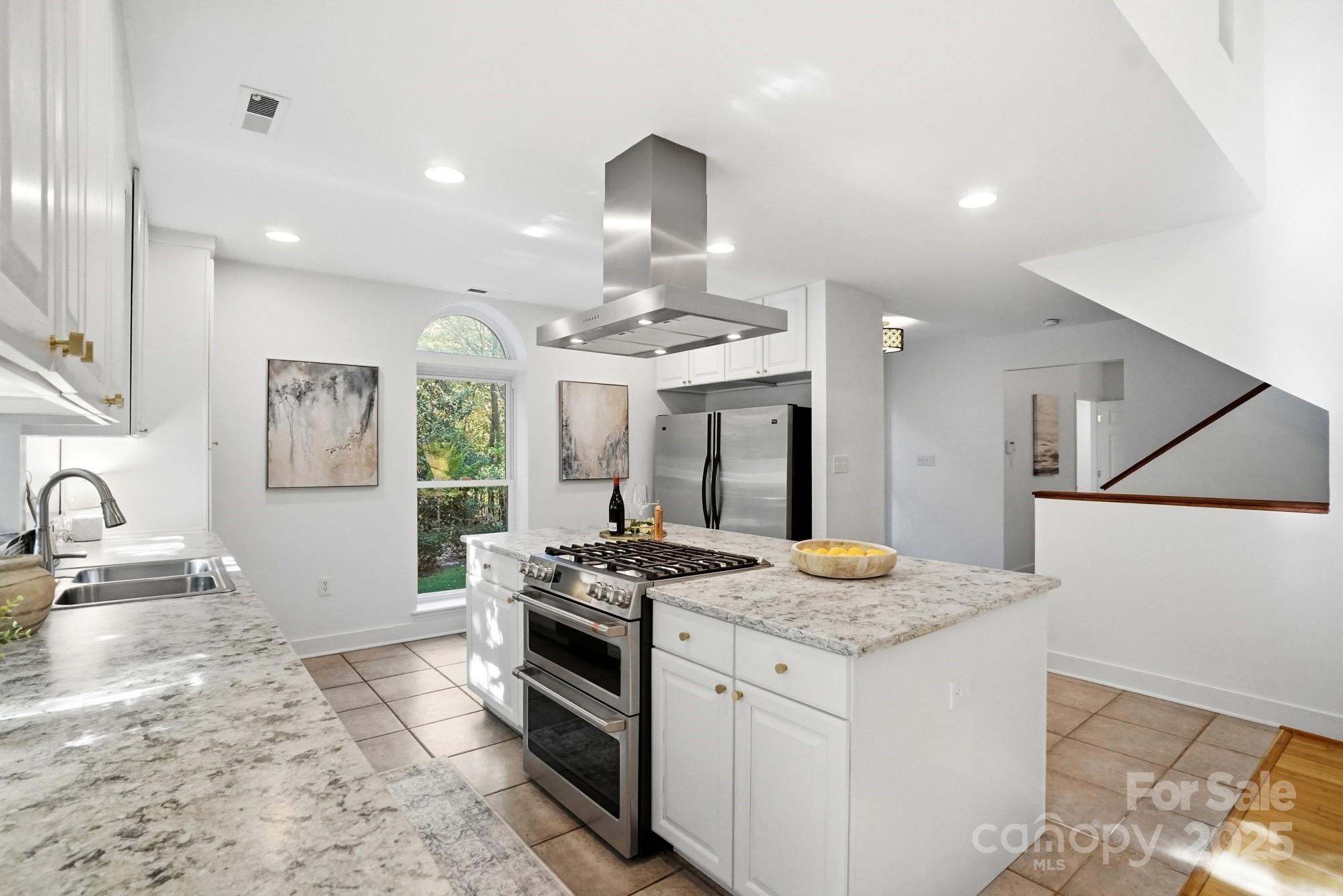 625 Lochaven Road Waxhaw, NC 28173 - Photo 6 of 45 Gallery Image 6