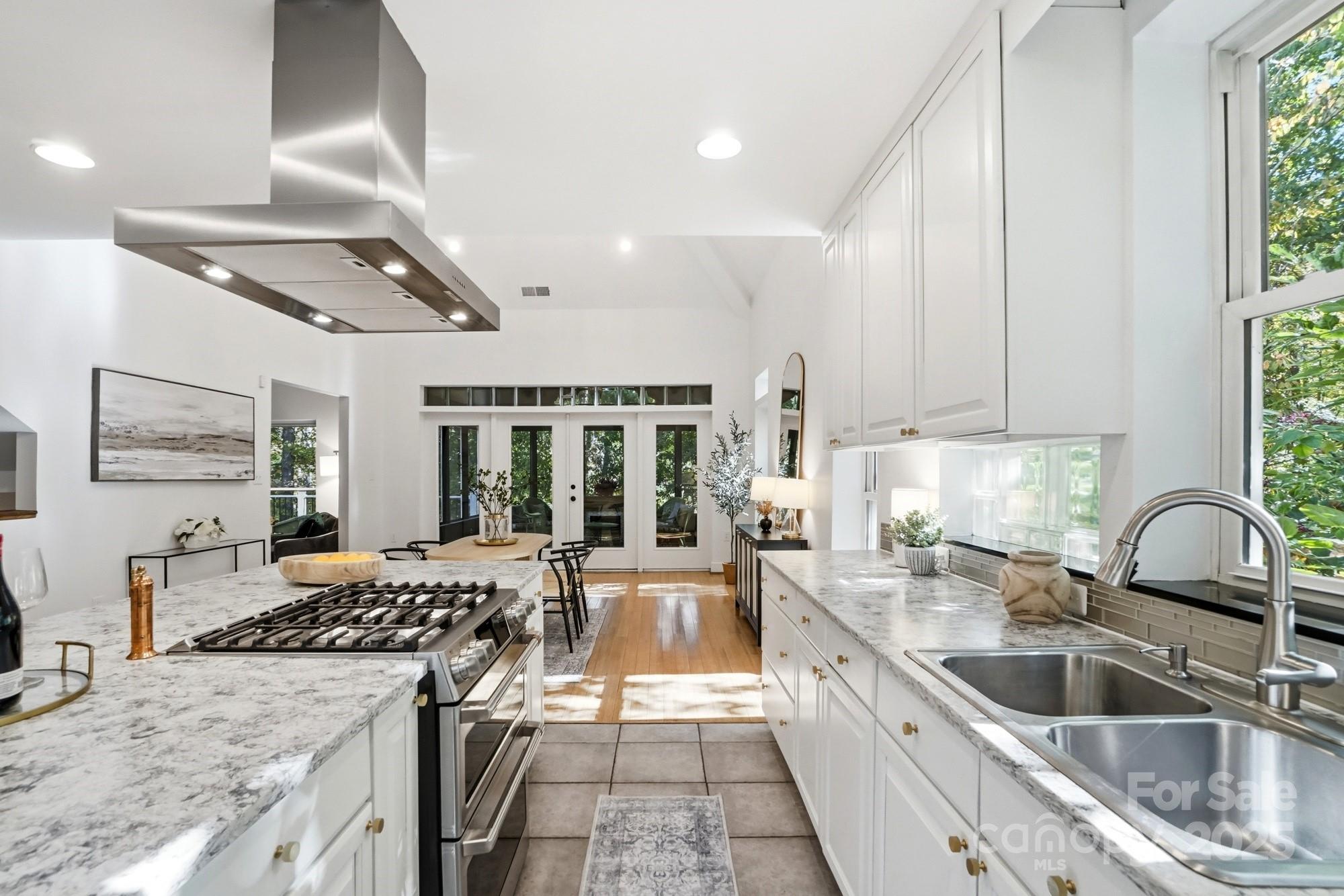 625 Lochaven Road Waxhaw, NC 28173 - Photo 9 of 45 Gallery Image 9