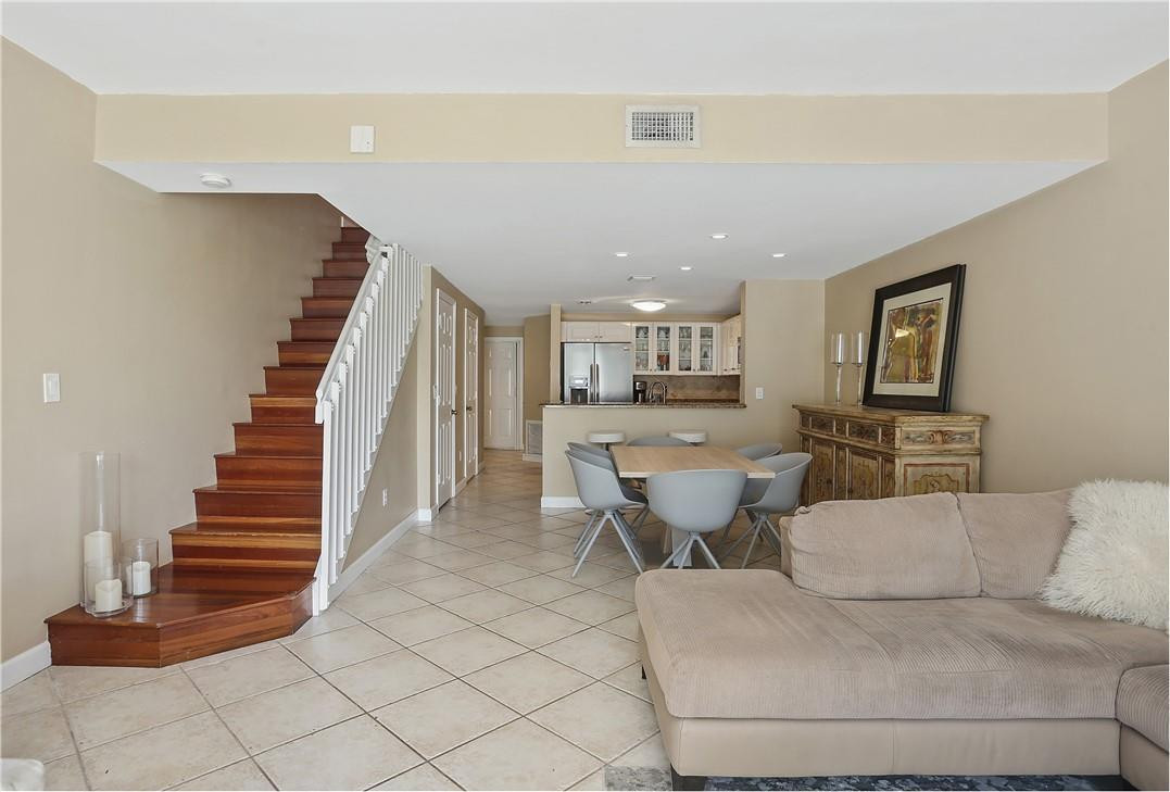 1048 Jeffery Street, Unit 1048 Boca Raton, FL 33487 - Photo 13 of 29 Photo 13
