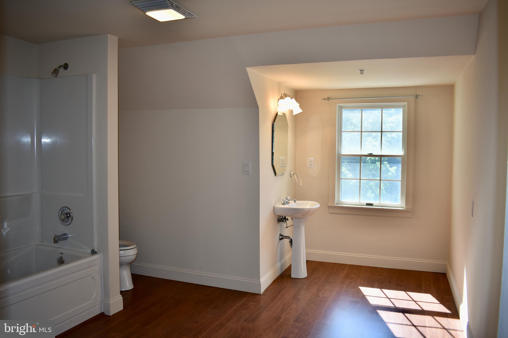 15745 Baden Naylor Road Brandywine, MD 20613 - Photo 33 of 59 Huge upstairs bathroom!