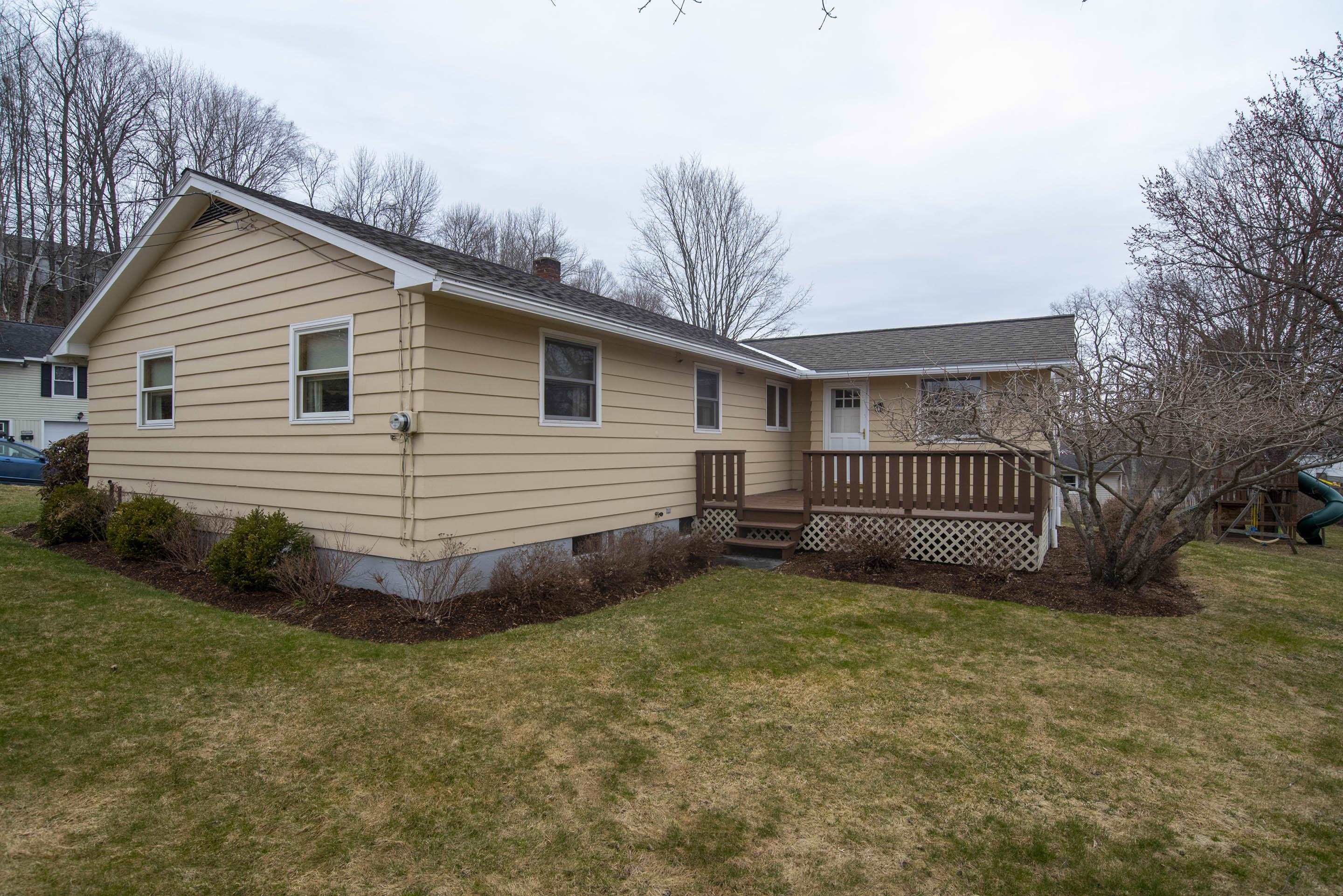 214 Fairview Street Barre, VT 05641 - Photo 5 of 33 Gallery Image 5