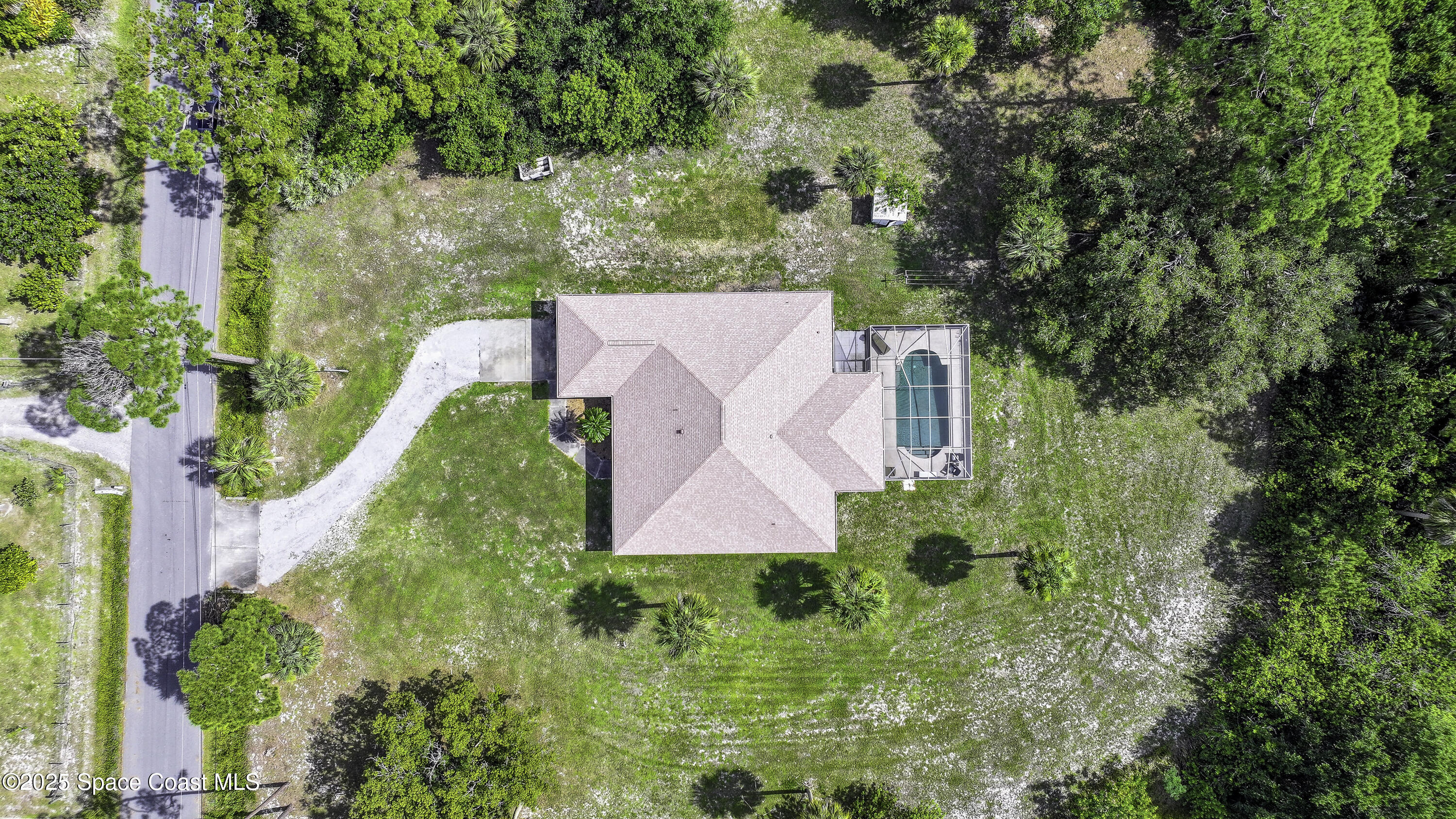 386 Northwest Valencia Road Melbourne, FL 32904 - Photo 2 of 50 Over 2100 SqFt Of Living Space!