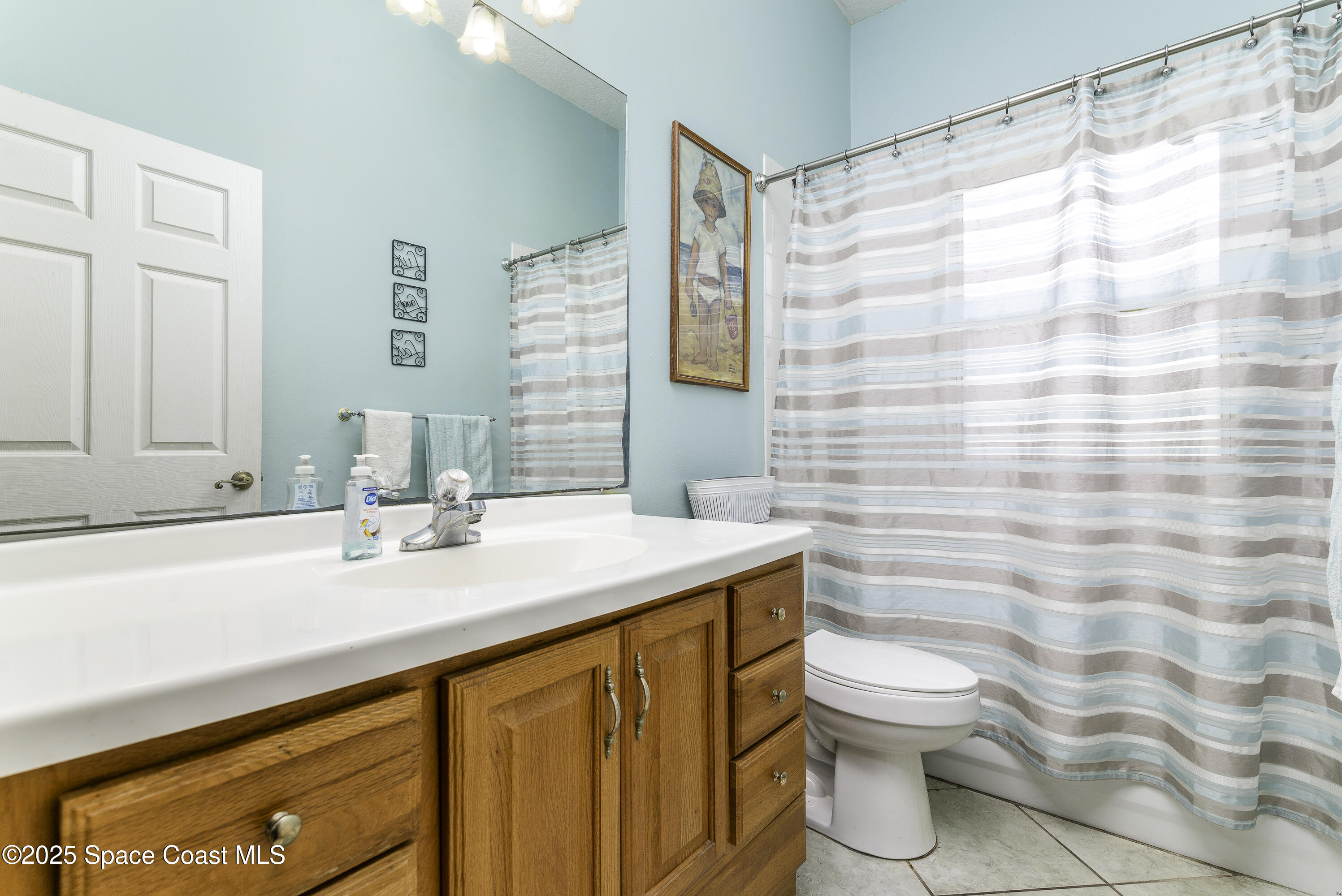 386 Northwest Valencia Road Melbourne, FL 32904 - Photo 39 of 50 Oversize Vanity