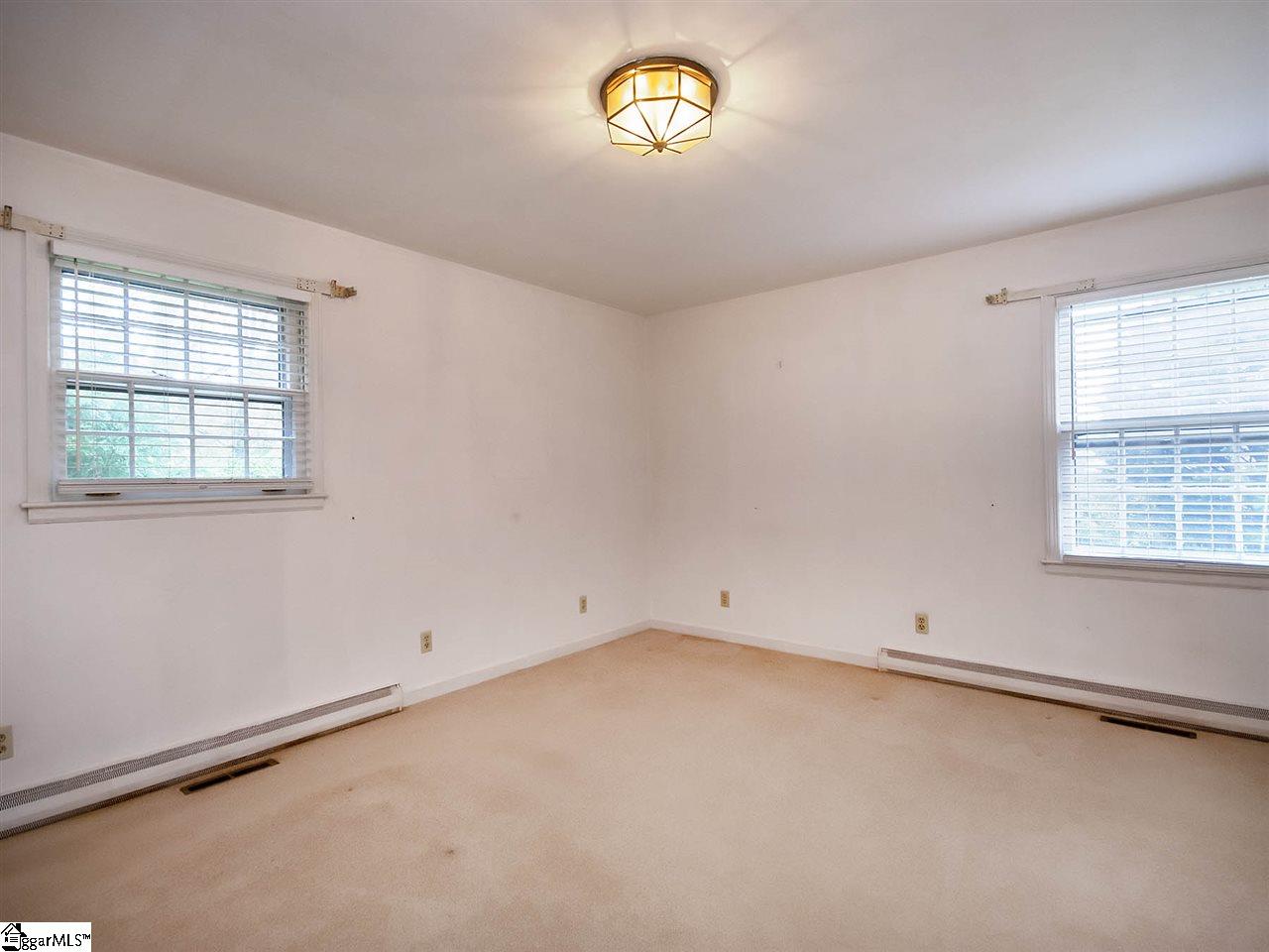 15 East Chaucer Road Greenville, SC 29617 - Photo 24 of 32 Gallery Image 24