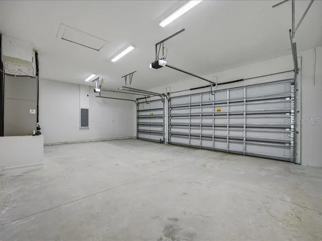 $750,000 | 2302 Allen Drive, Plant City, FL 33563