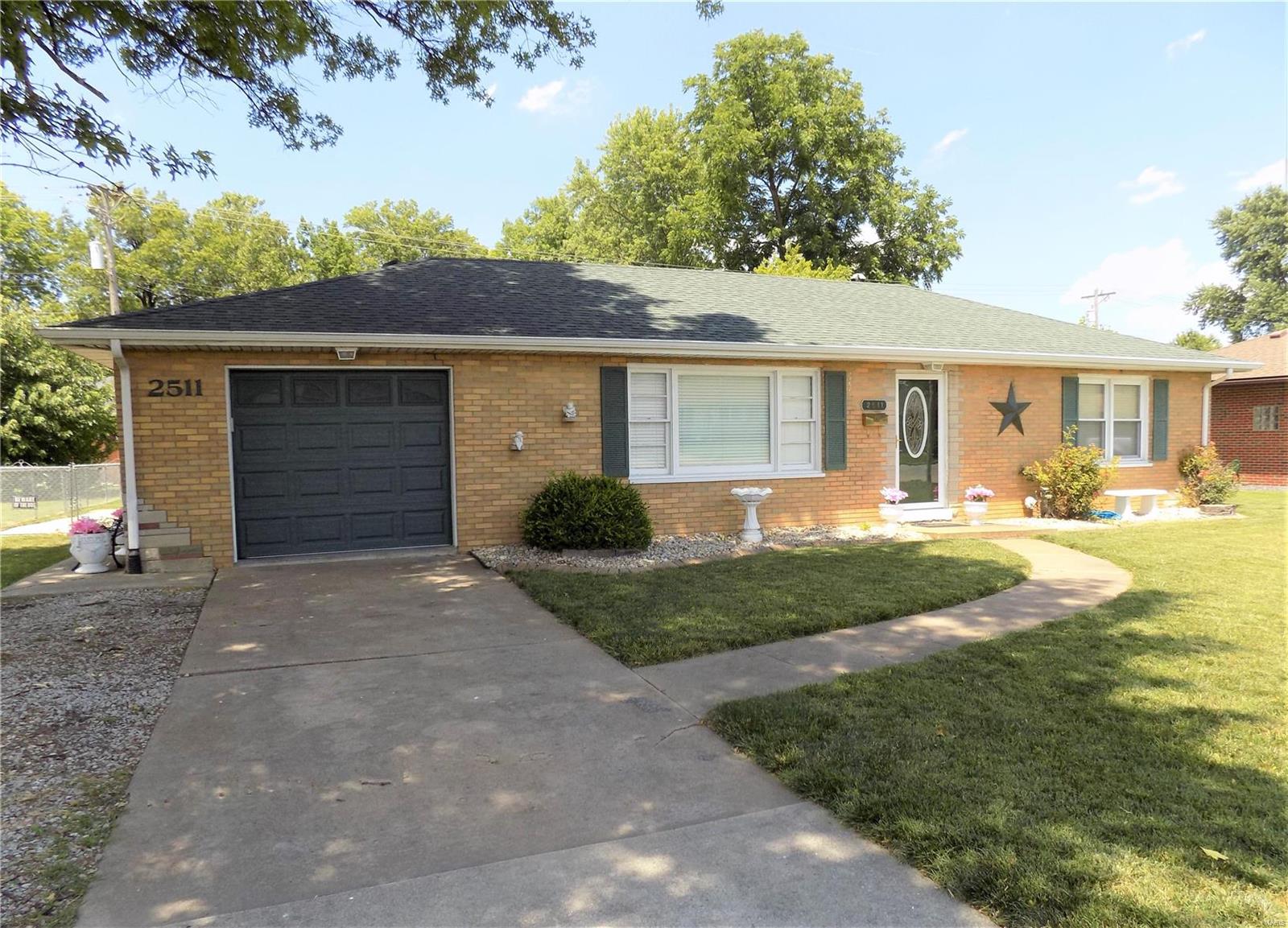 2511 Pontoon Road Granite City, IL 62040 - Photo 2 of 66 Gallery Image 2