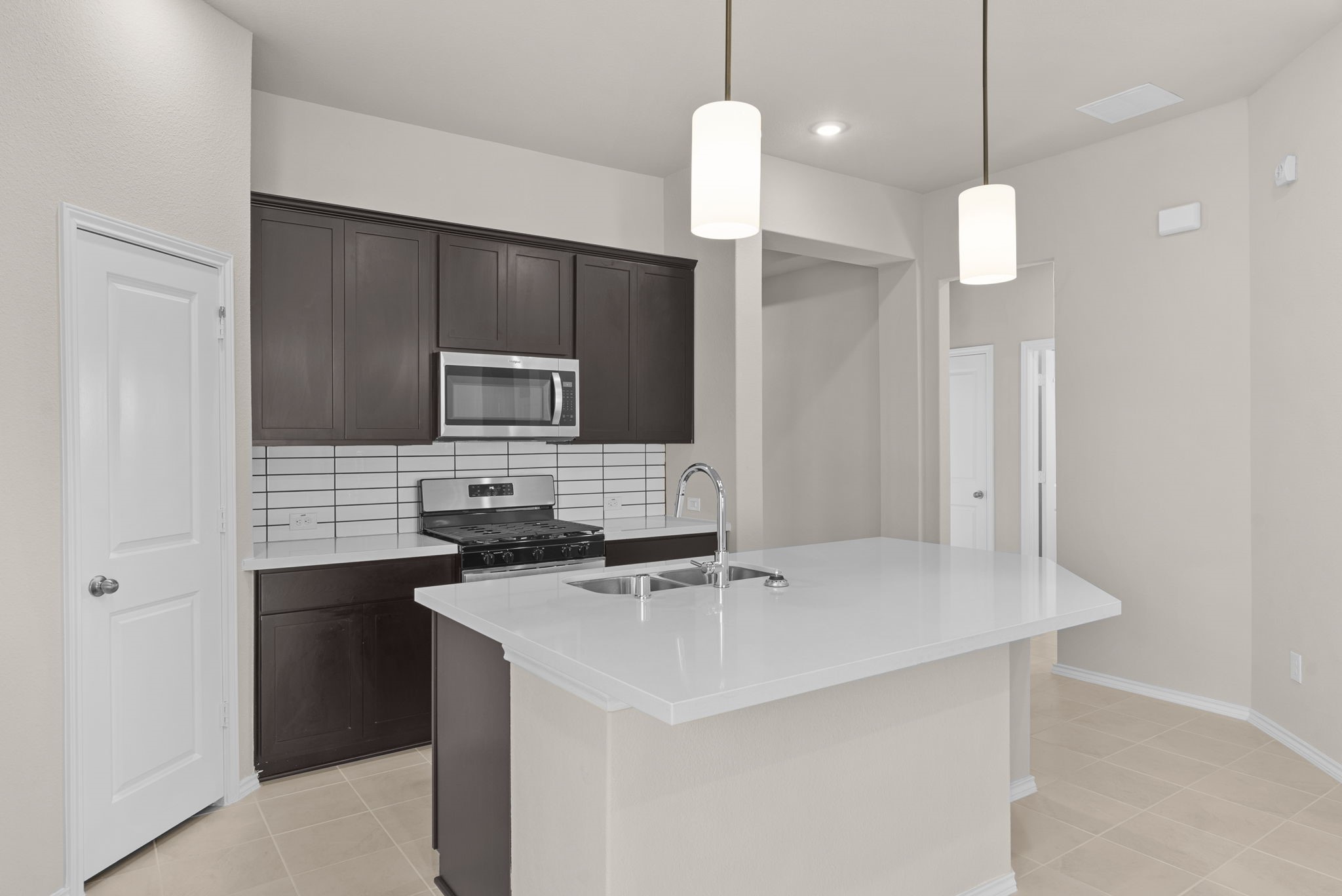 303 Haynes Rdg Drive New Caney, TX 77357 - Photo 4 of 30