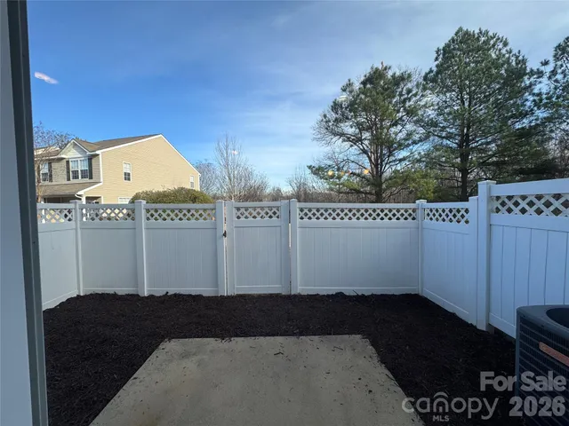 $284,500 | 422 Delta Drive, Fort Mill, SC 29715