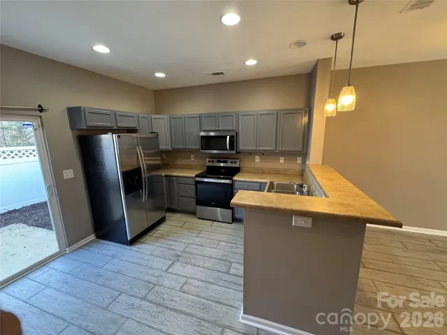 $284,500 | 422 Delta Drive, Fort Mill, SC 29715
