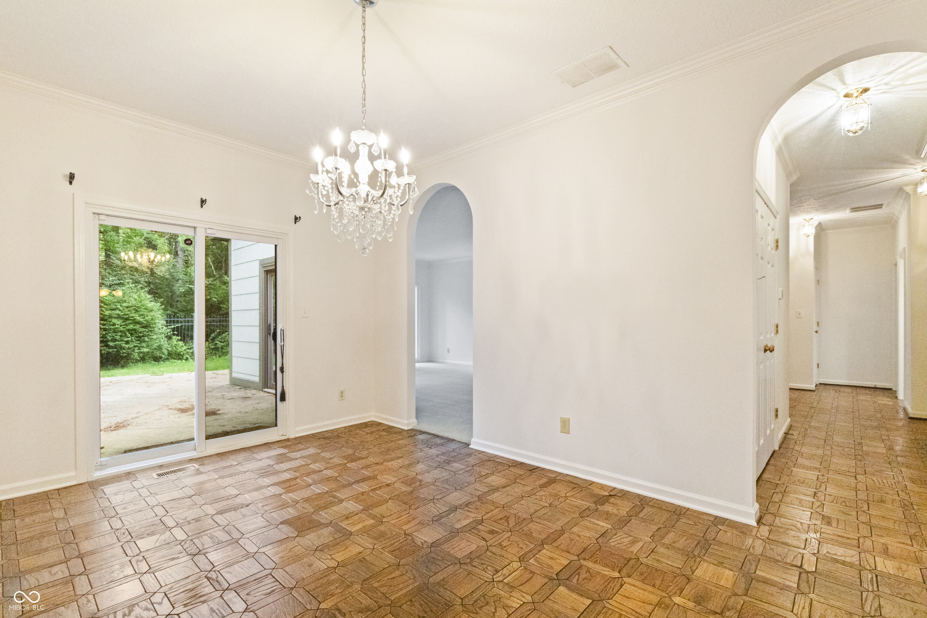 5409 Greenwillow Road Indianapolis, IN 46226 - Photo 16 of 47