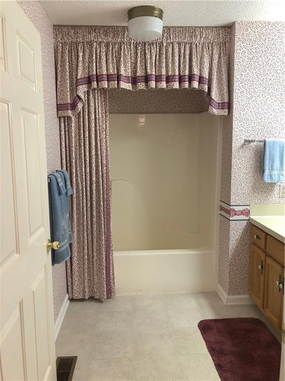 3788 Sandy Ford Road Hickory, NC 28602 - Photo 18 of 30 a view of a walk in closet