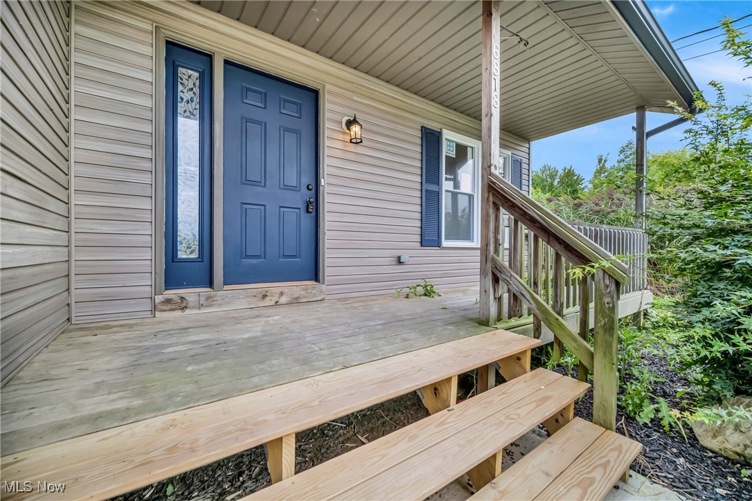 6818 Warner Road Madison, OH 44057 - Photo 3 of 29 Front porch