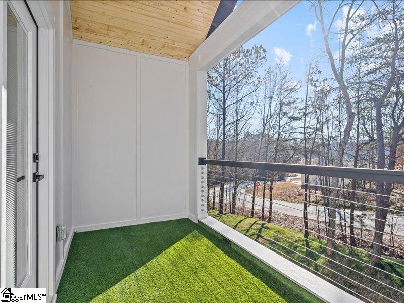 111 Jericho Road Easley, SC 29640 - Photo 17 of 32 Owner's Suite Balcony