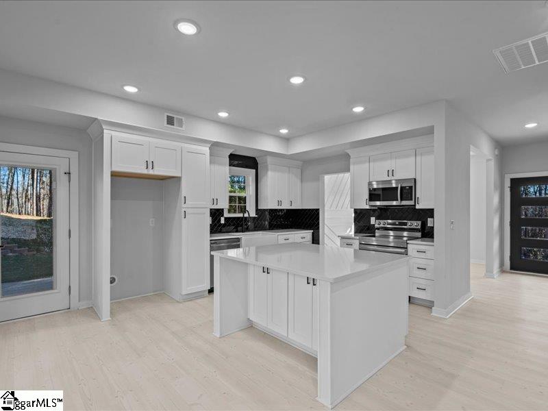 111 Jericho Road Easley, SC 29640 - Photo 6 of 32