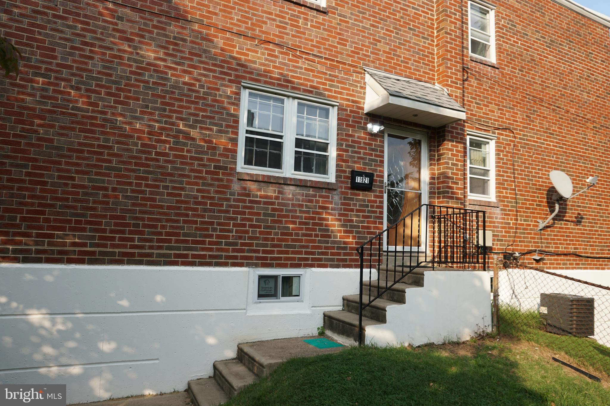 11921 Stevens Road Philadelphia, PA 19116 - Photo 2 of 35