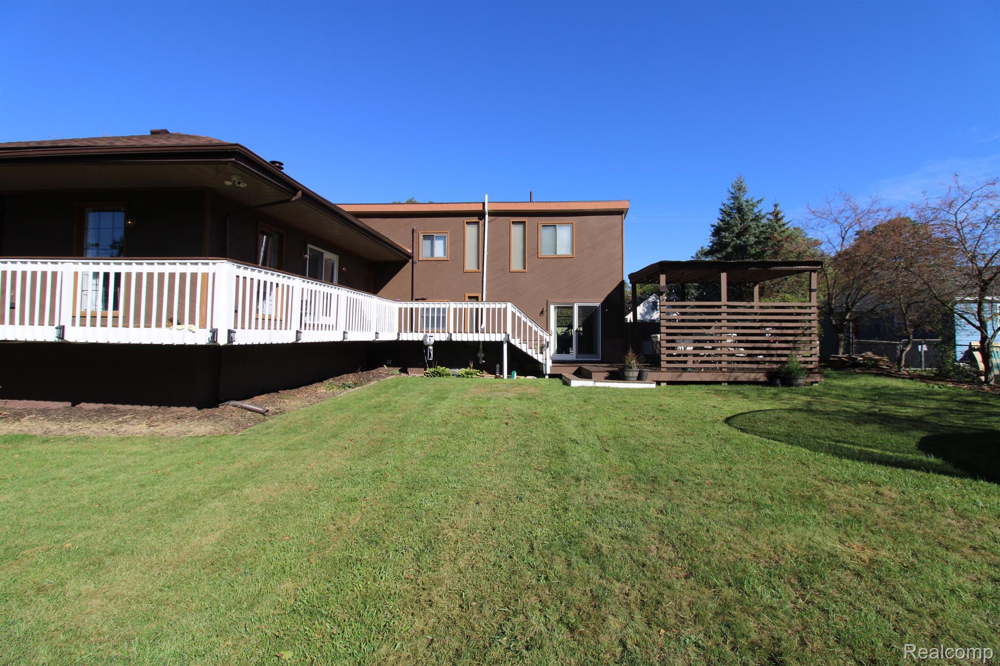 463 Joslyn Road Lake Orion, MI 48362 - Photo 29 of 93 Gallery Image 29