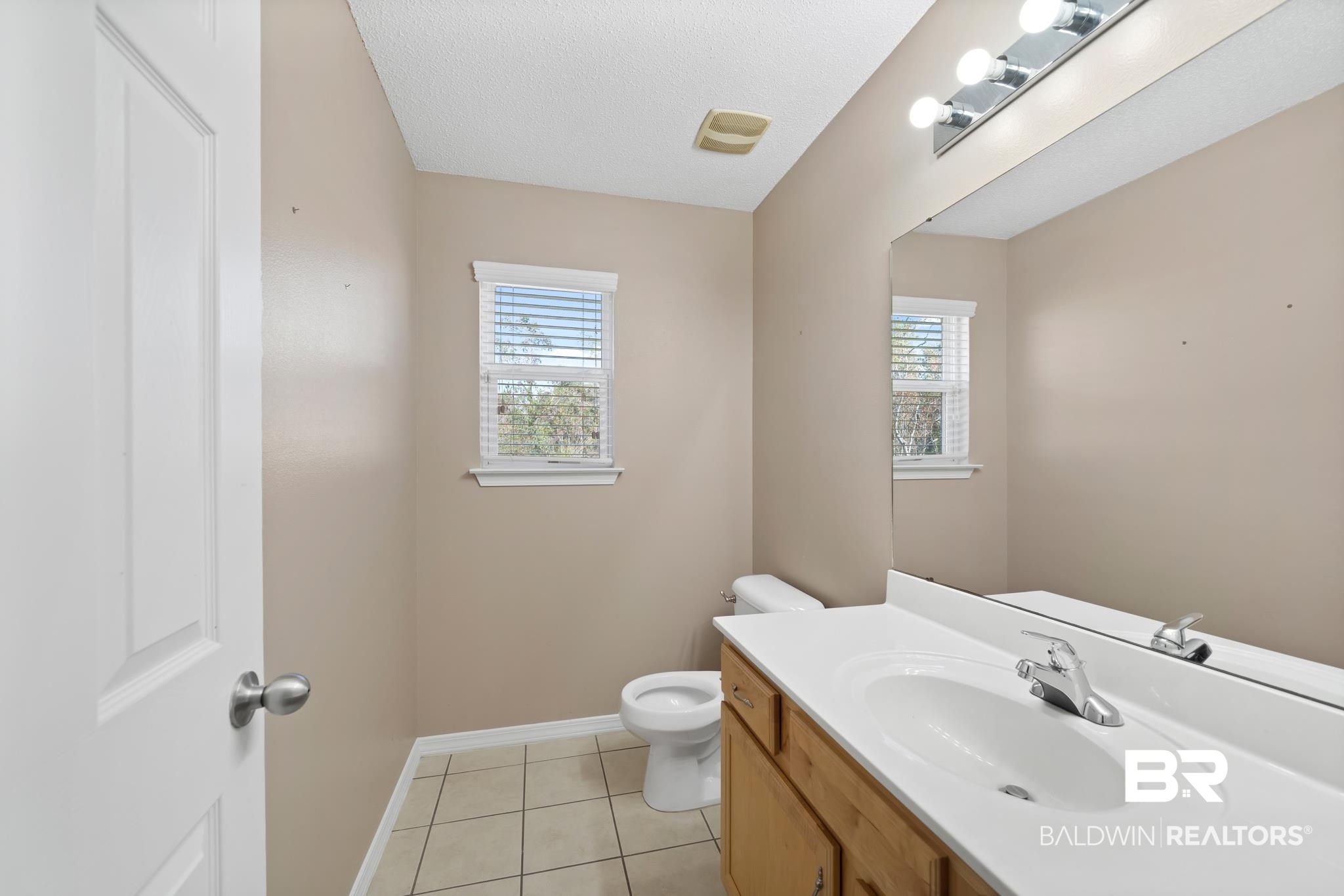 1064 Amazon Drive Foley, AL 36535 - Photo 19 of 26 Guest bath