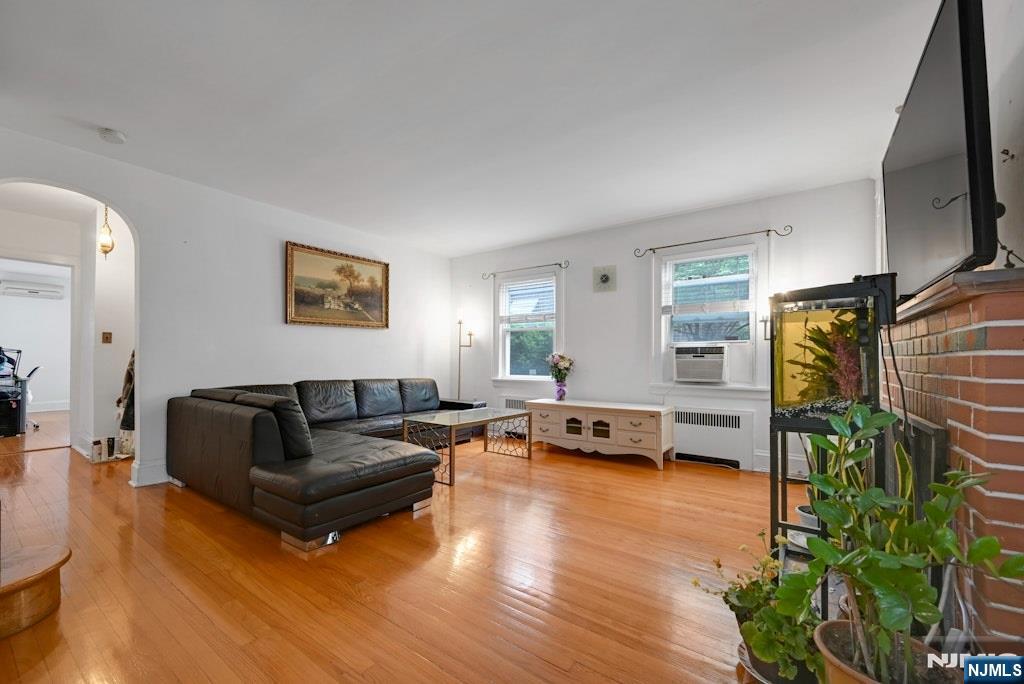 497 Oakdene Avenue Ridgefield, NJ 07657 - Photo 10 of 35 Gallery Image 10