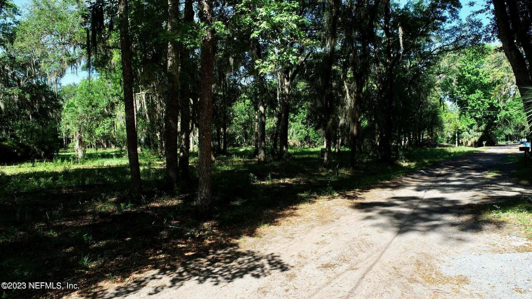3901 Starratt Road Jacksonville, FL 32226 - Photo 2 of 18 20230428170741670827000000-o