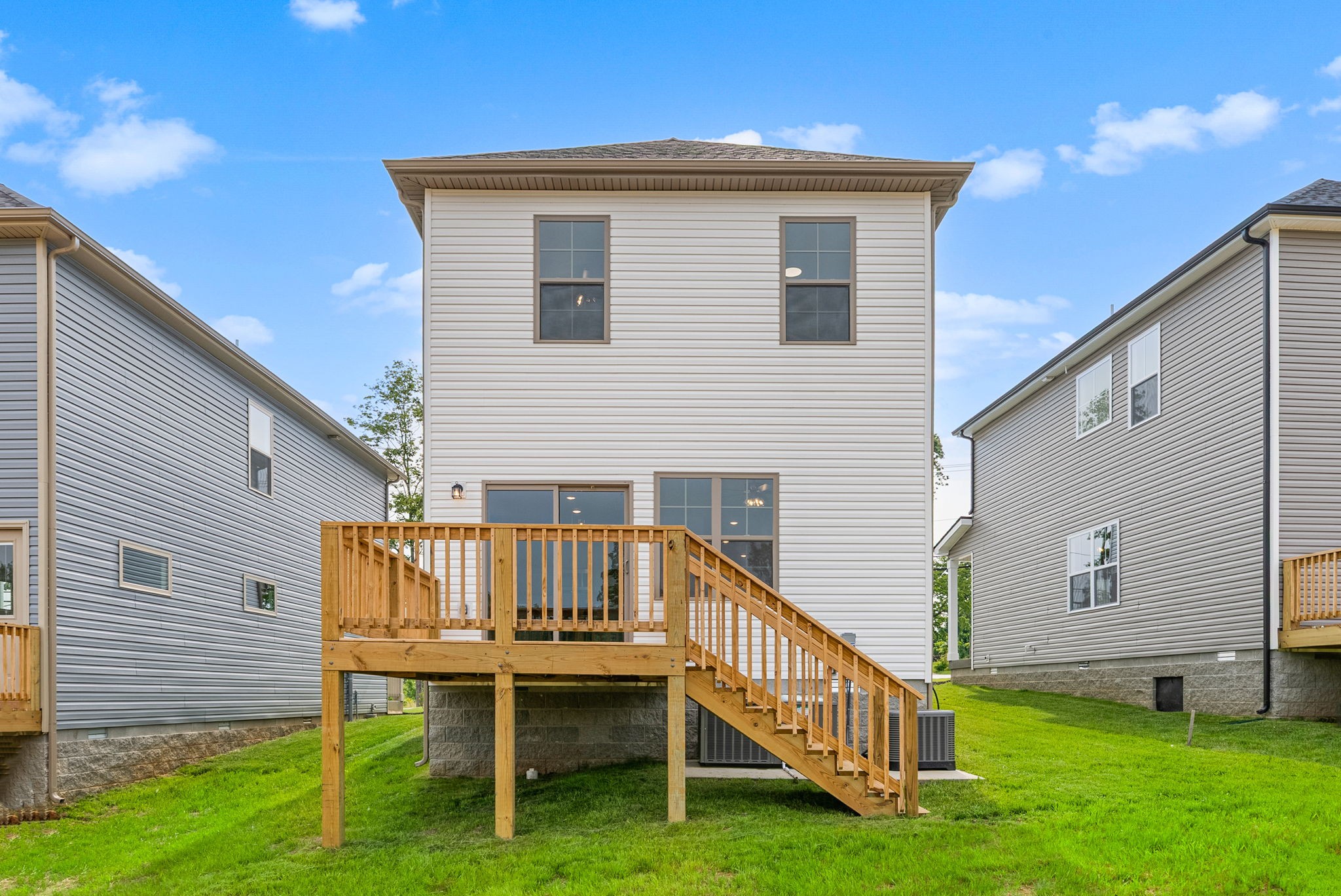 1912 Evans Road Clarksville, TN 37042 - Photo 26 of 32 a view of backyard with deck