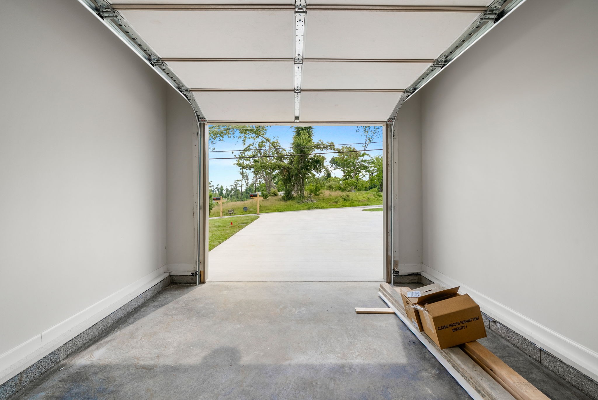 1912 Evans Road Clarksville, TN 37042 - Photo 31 of 32 a view of room with window and air conditioner
